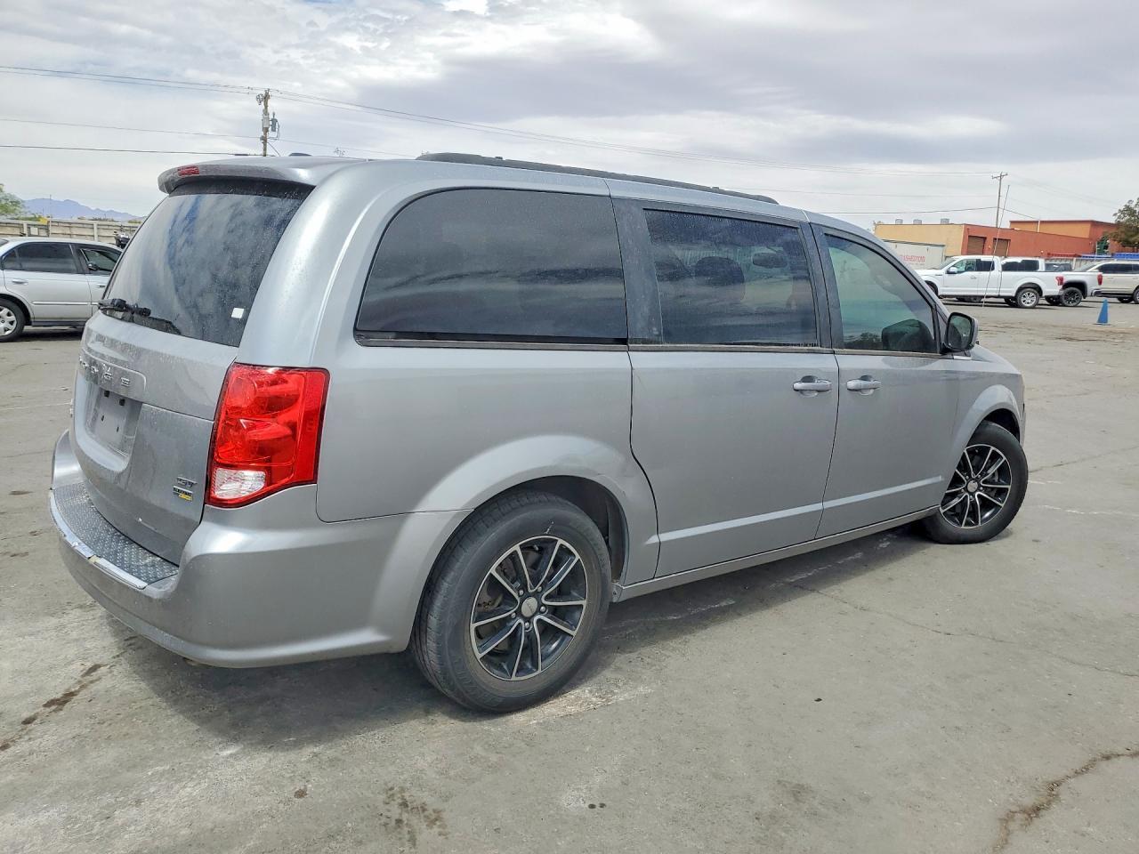 2018 DODGE GRAND CARAVAN