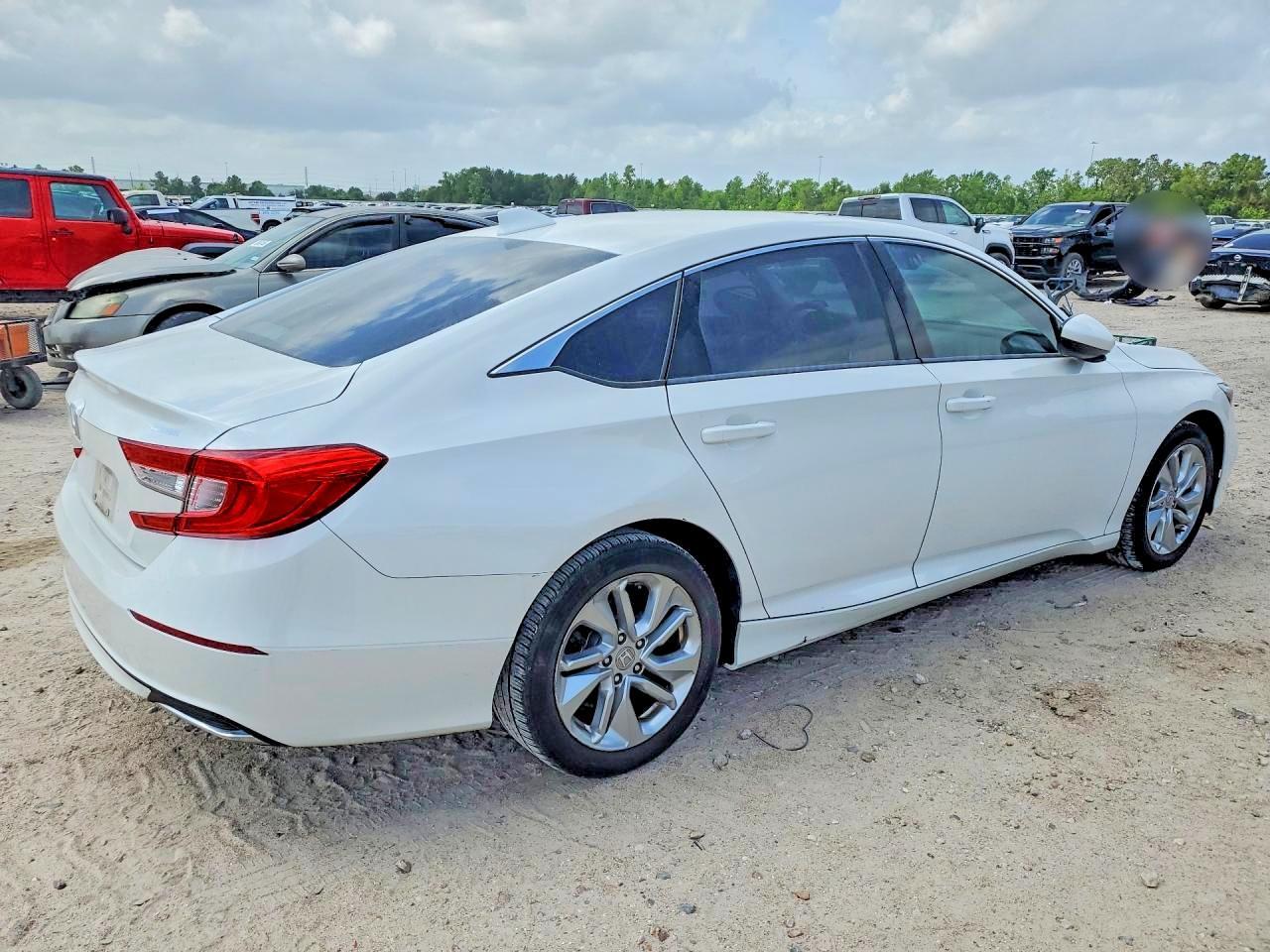 2018 HONDA ACCORD