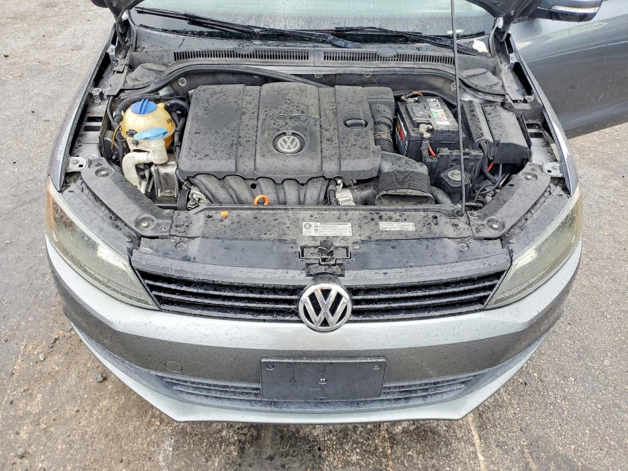 2012 VOLKSWAGEN JETTA