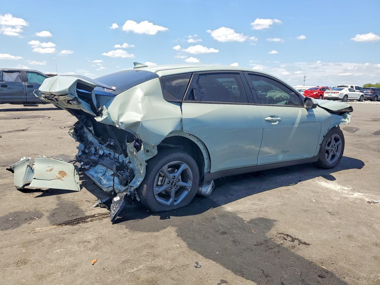 2025 KIA K4