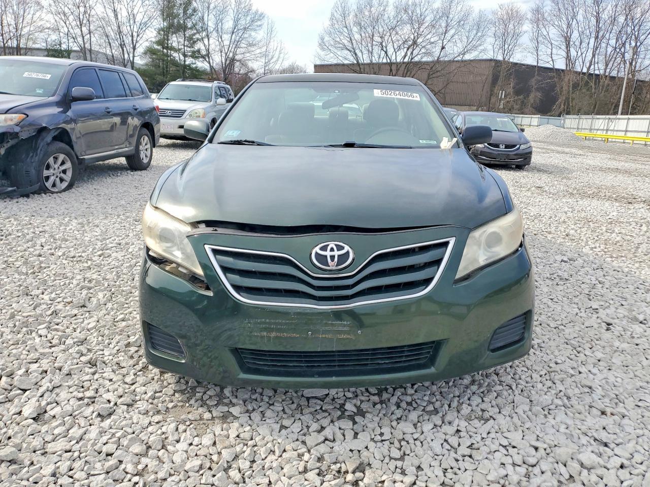 2011 TOYOTA CAMRY