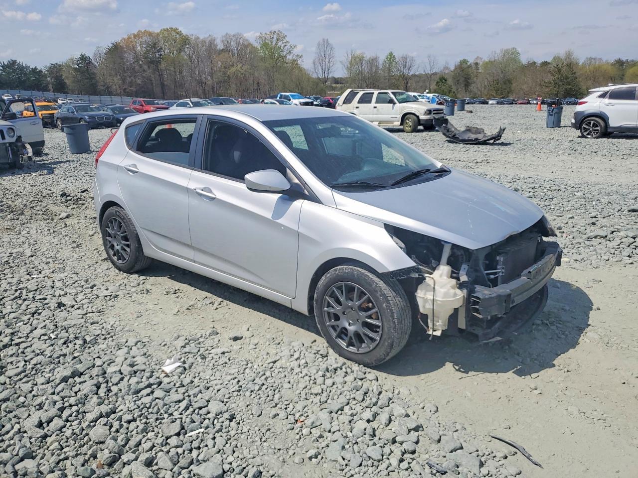 2015 HYUNDAI ACCENT