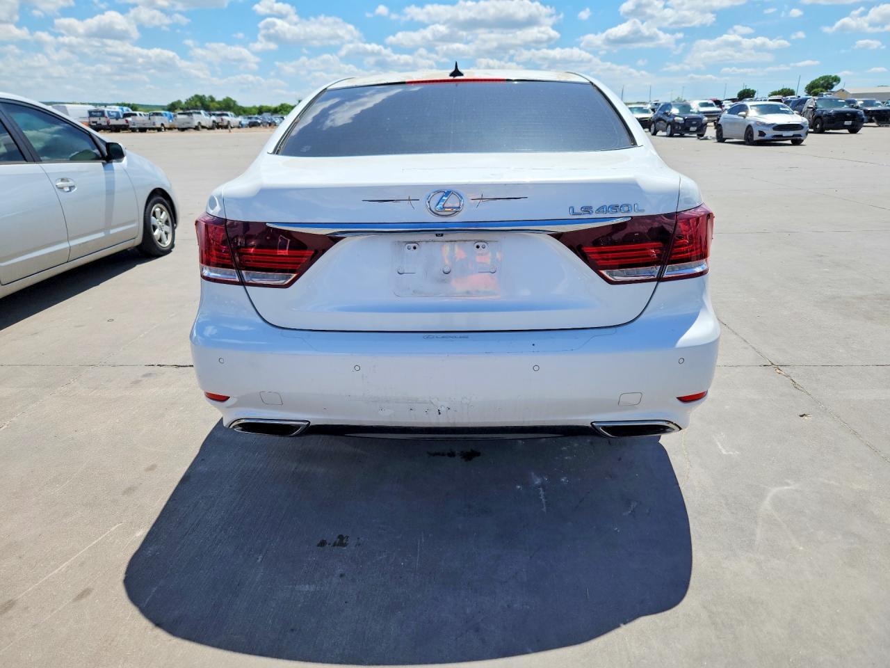 2013 LEXUS LS 460