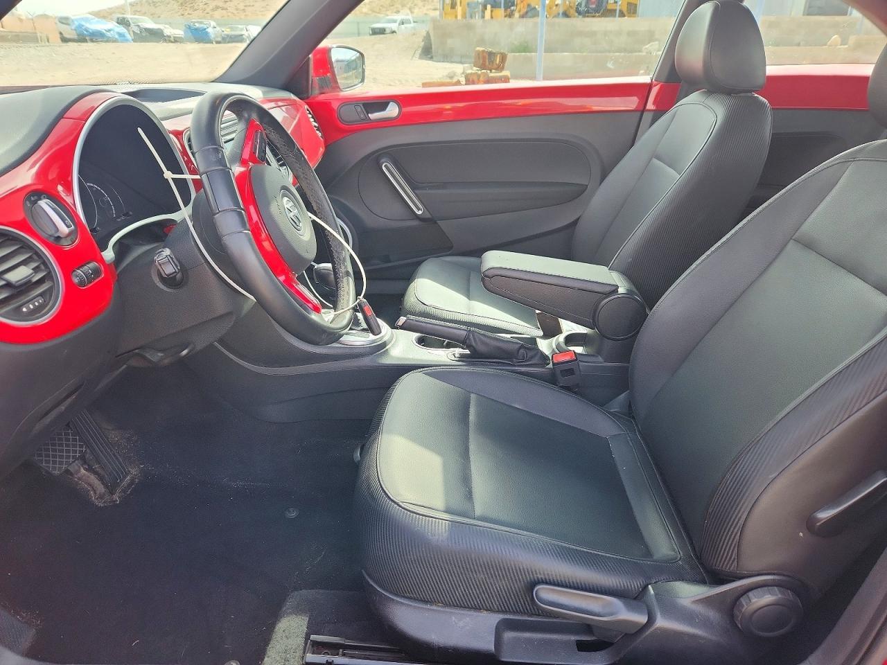 2016 VOLKSWAGEN Beetle