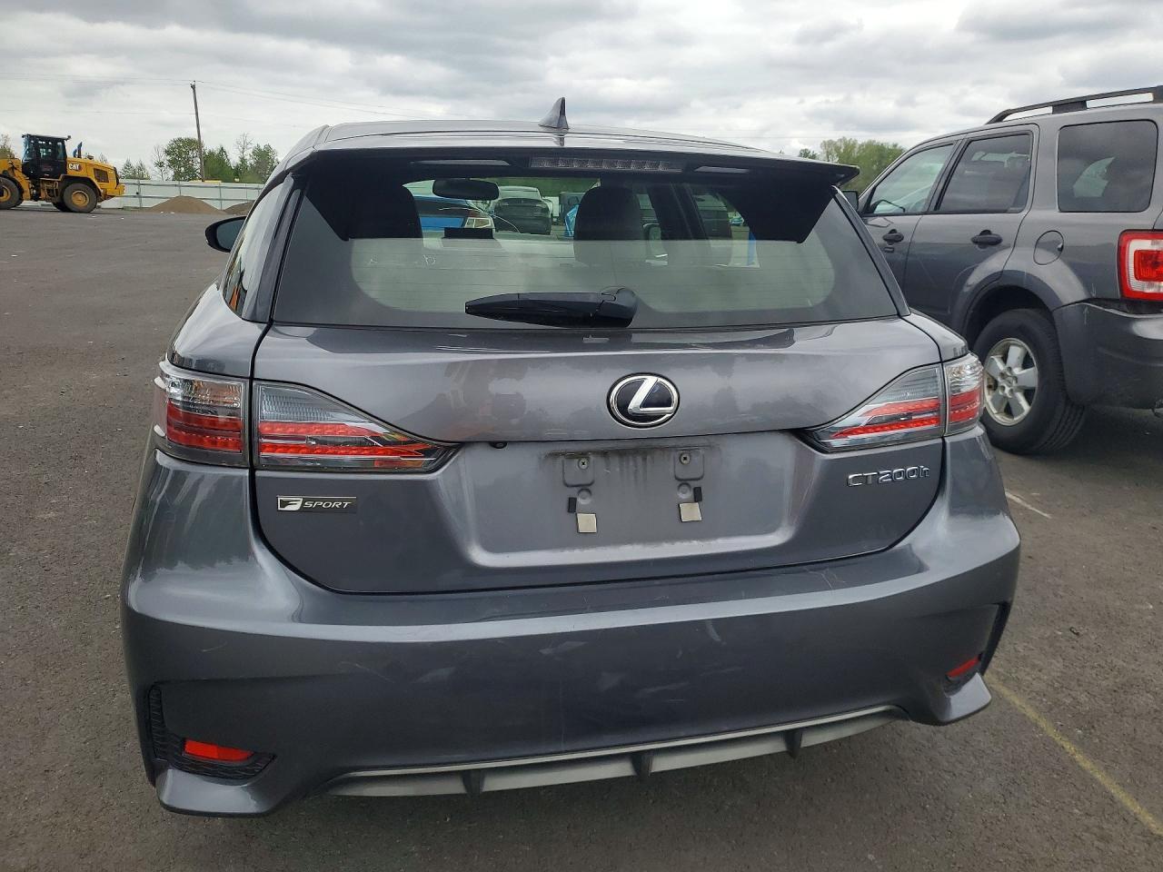 2016 LEXUS CT 200