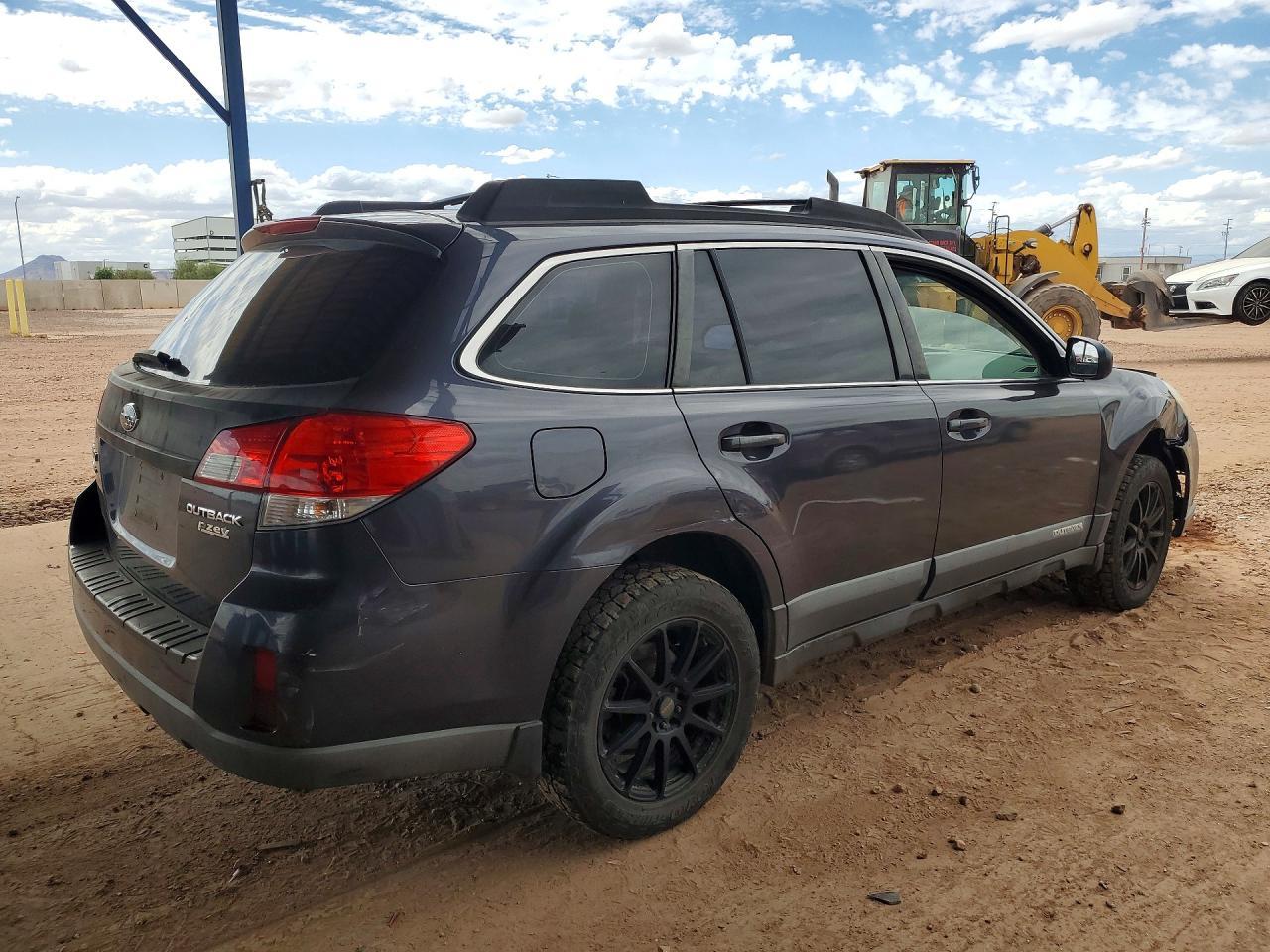 2010 SUBARU Outback
