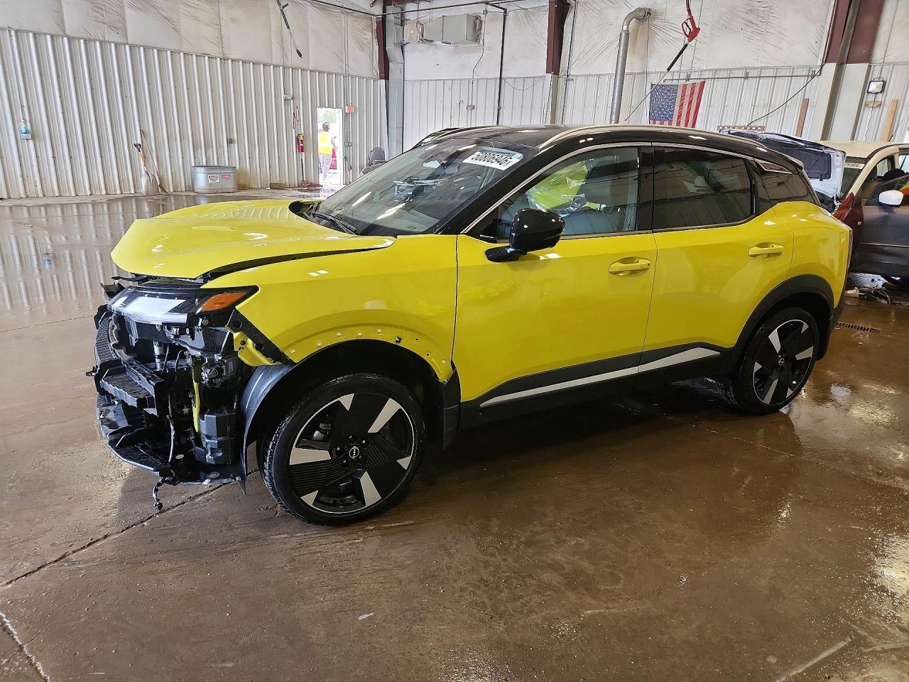 2025 NISSAN KICKS