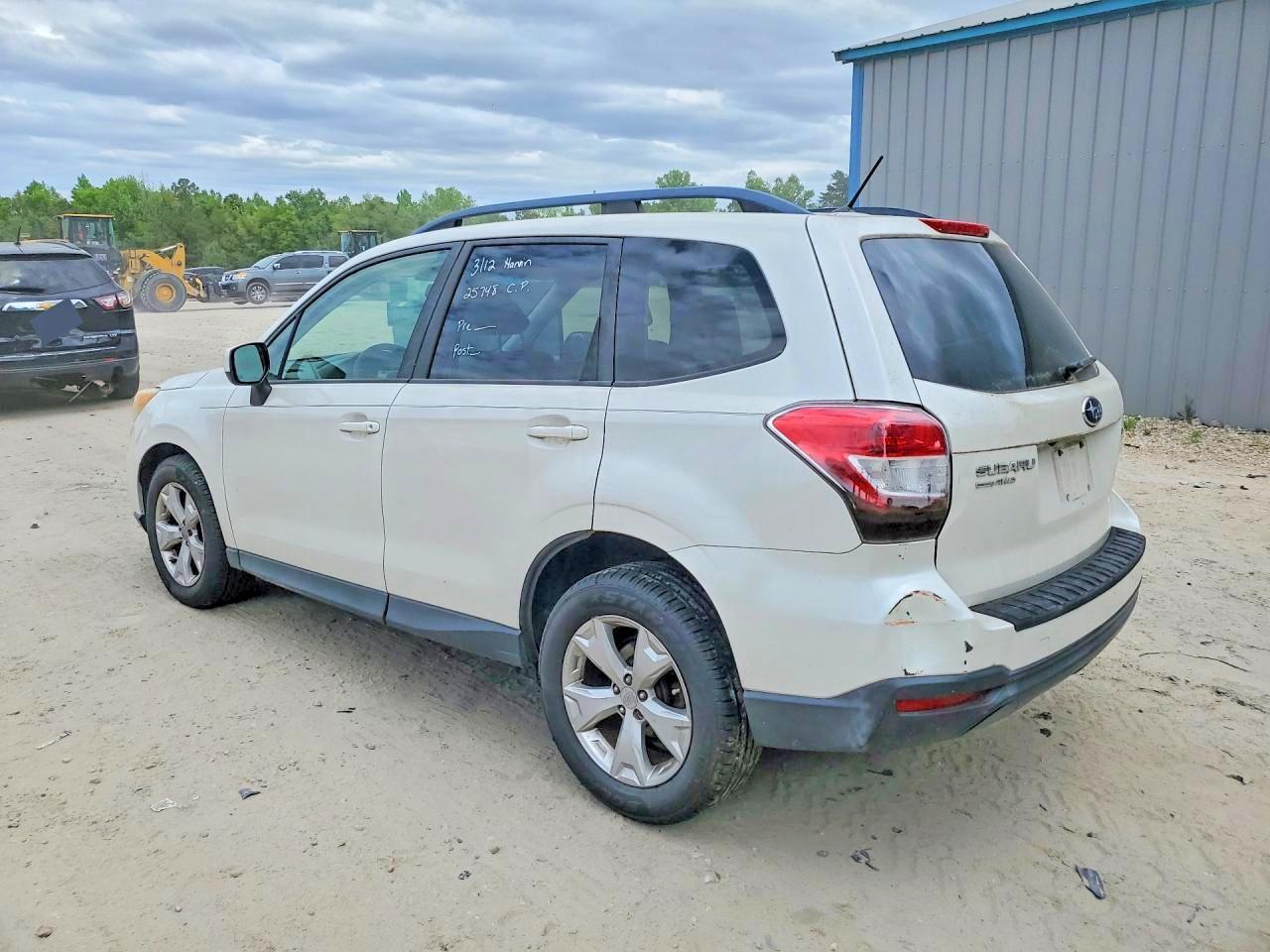 2015 SUBARU FORESTER