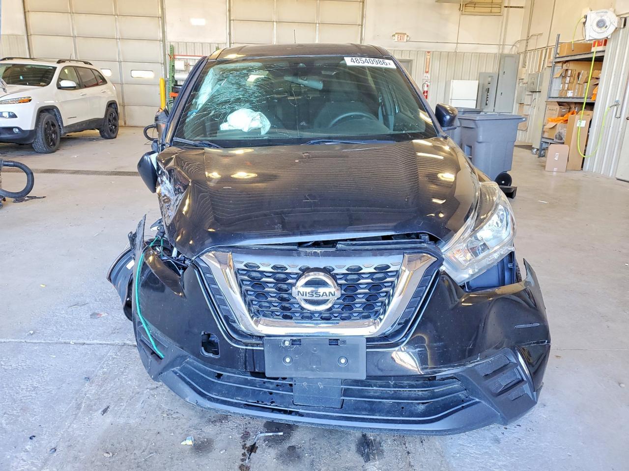 2020 NISSAN KICKS