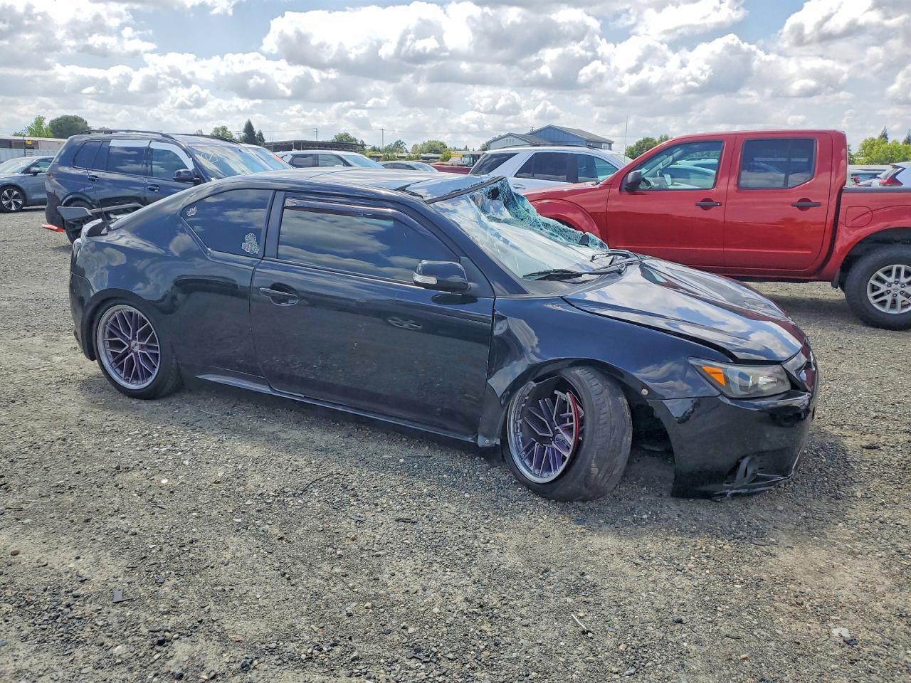 2013 SCION TC