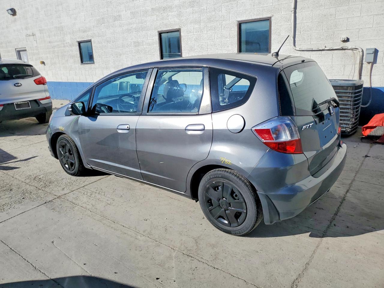 2013 HONDA FIT