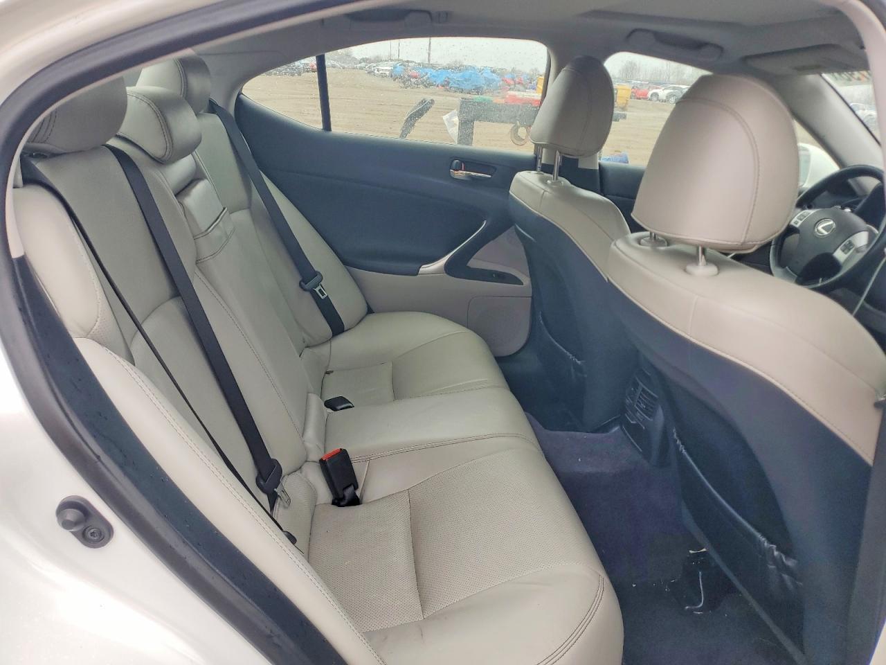 2011 LEXUS IS 250