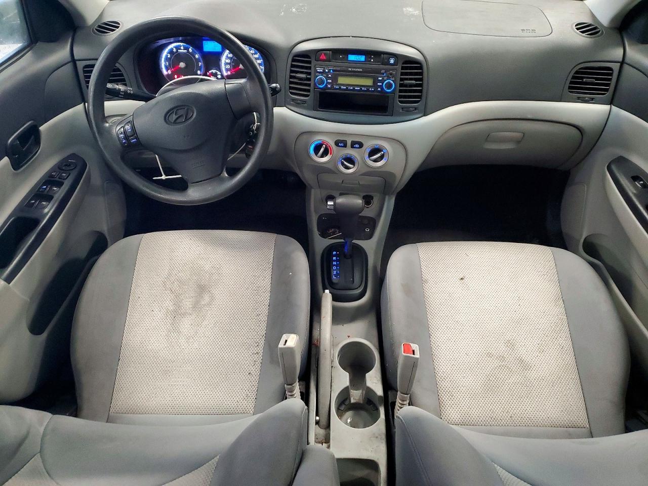 2010 HYUNDAI ACCENT