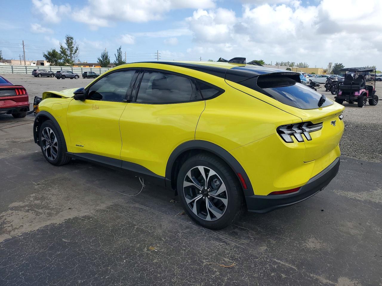2025 FORD Mustang Mach-E
