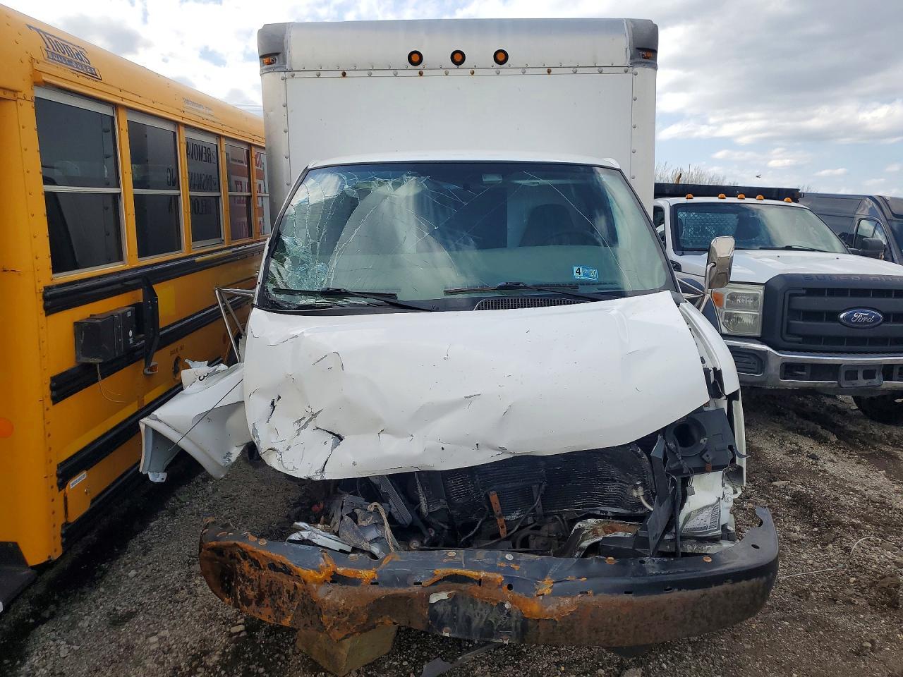 2005 GMC Savana