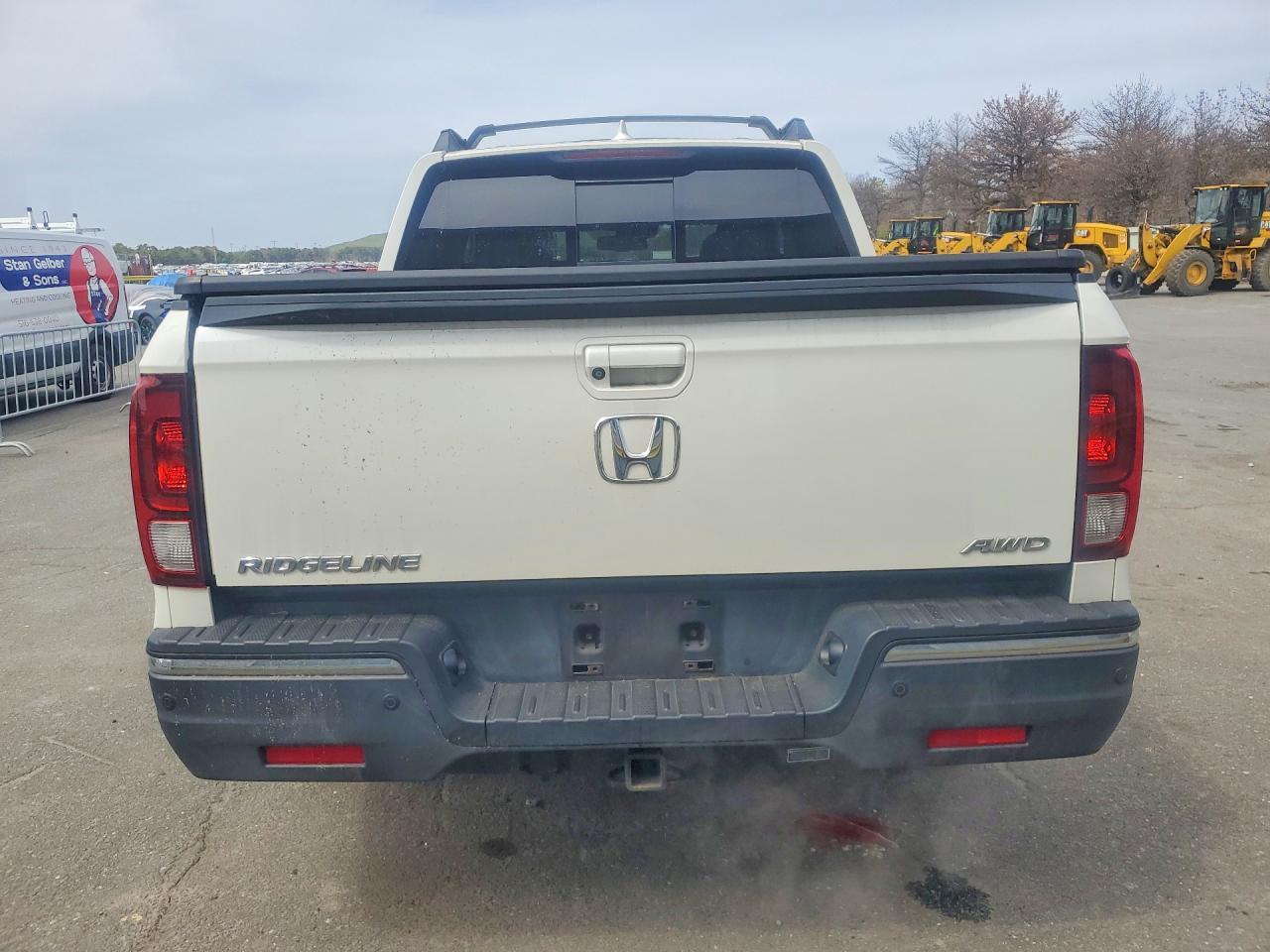 2017 HONDA Ridgeline
