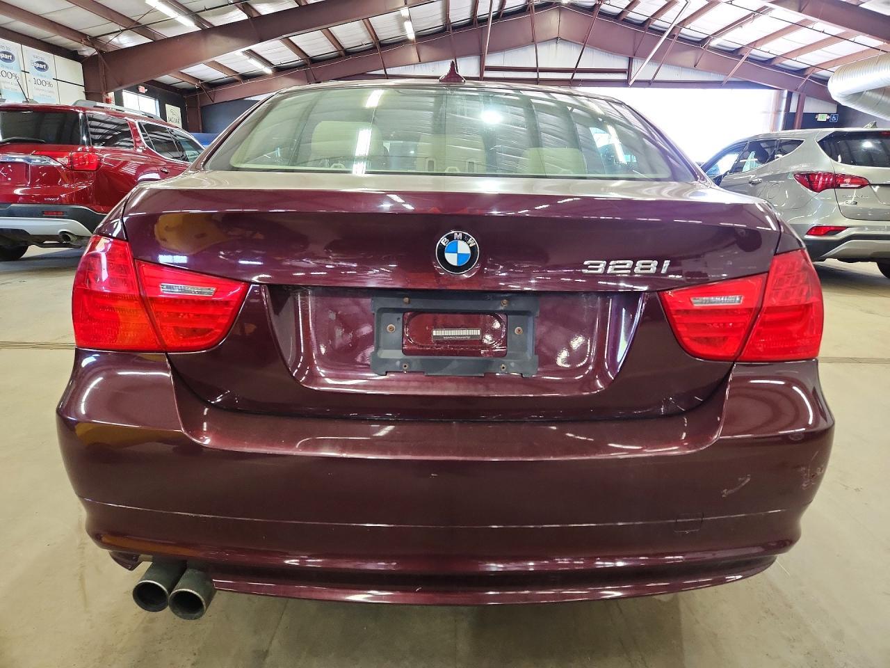 2010 BMW 3 SERIES
