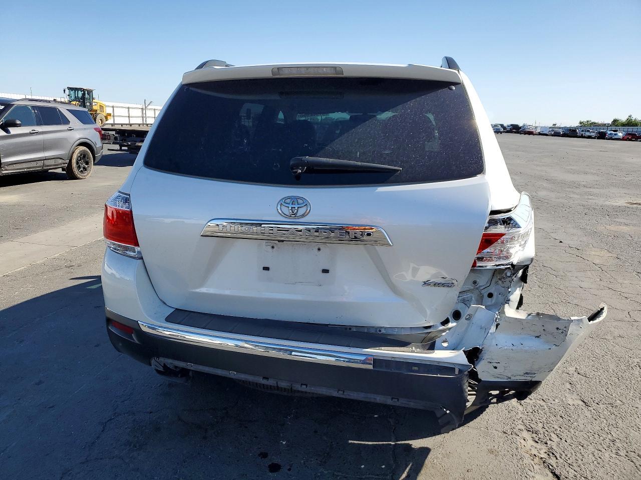 2013 TOYOTA HIGHLANDER