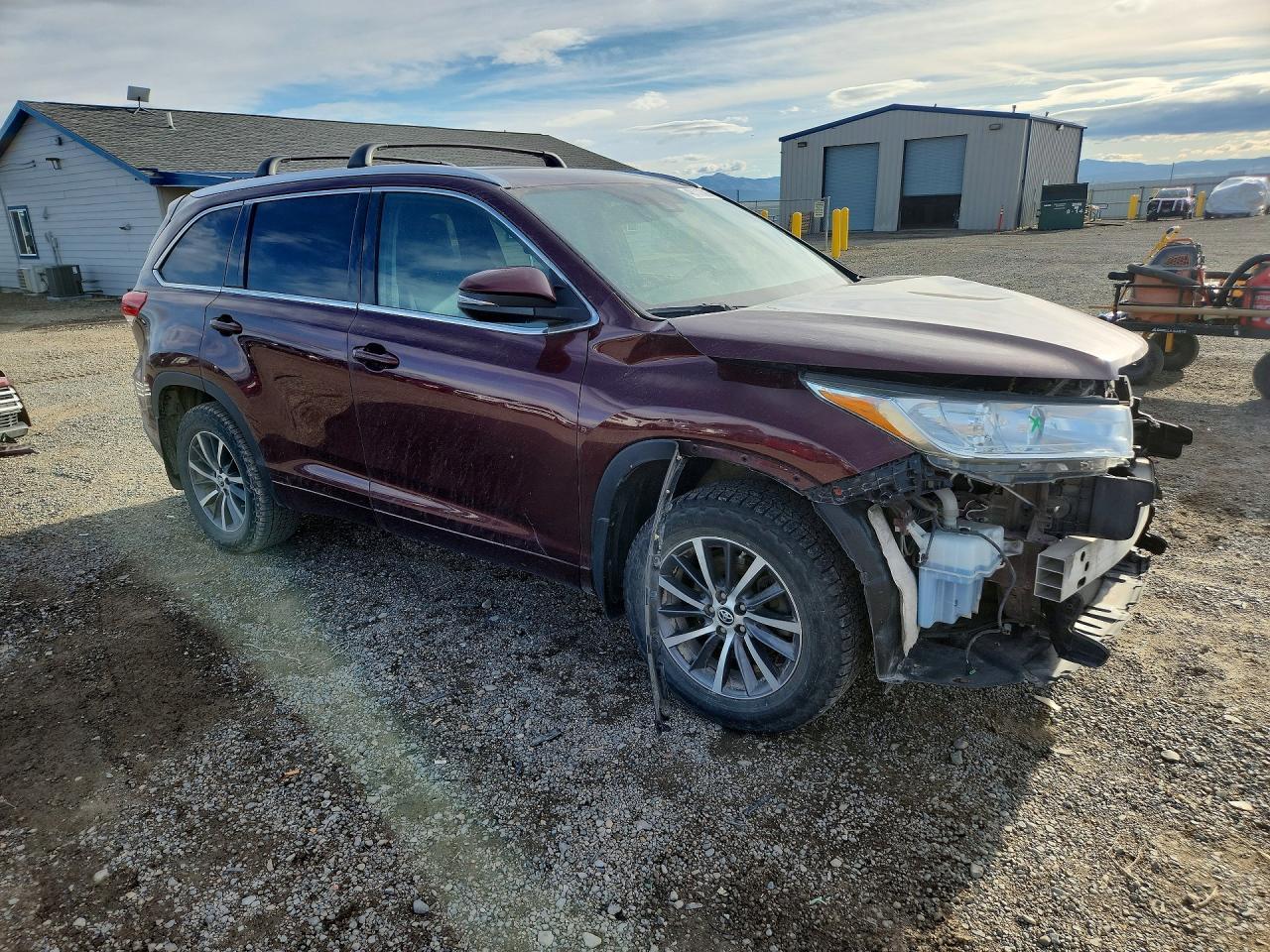 2017 TOYOTA HIGHLANDER