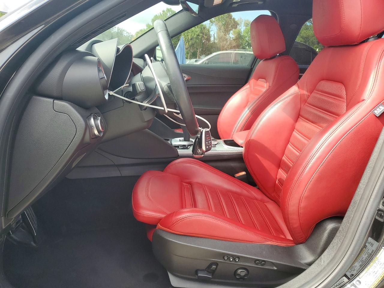2022 ALFA ROMEO Giulia