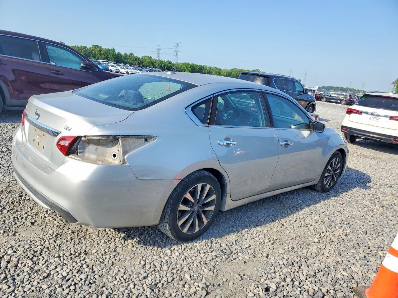 2017 NISSAN ALTIMA