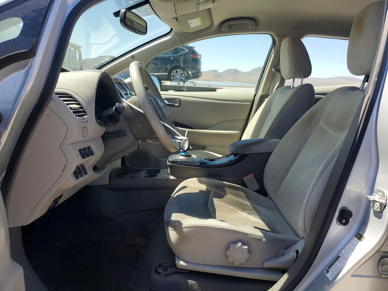 2012 NISSAN LEAF