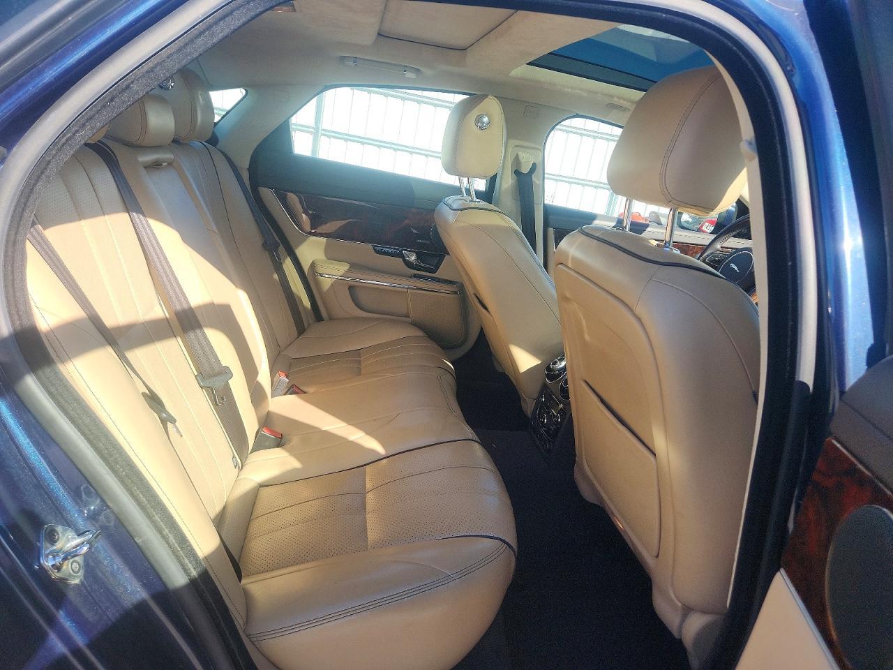 2013 JAGUAR Xj-Series