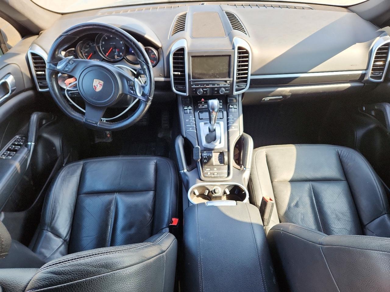 2012 PORSCHE CAYENNE