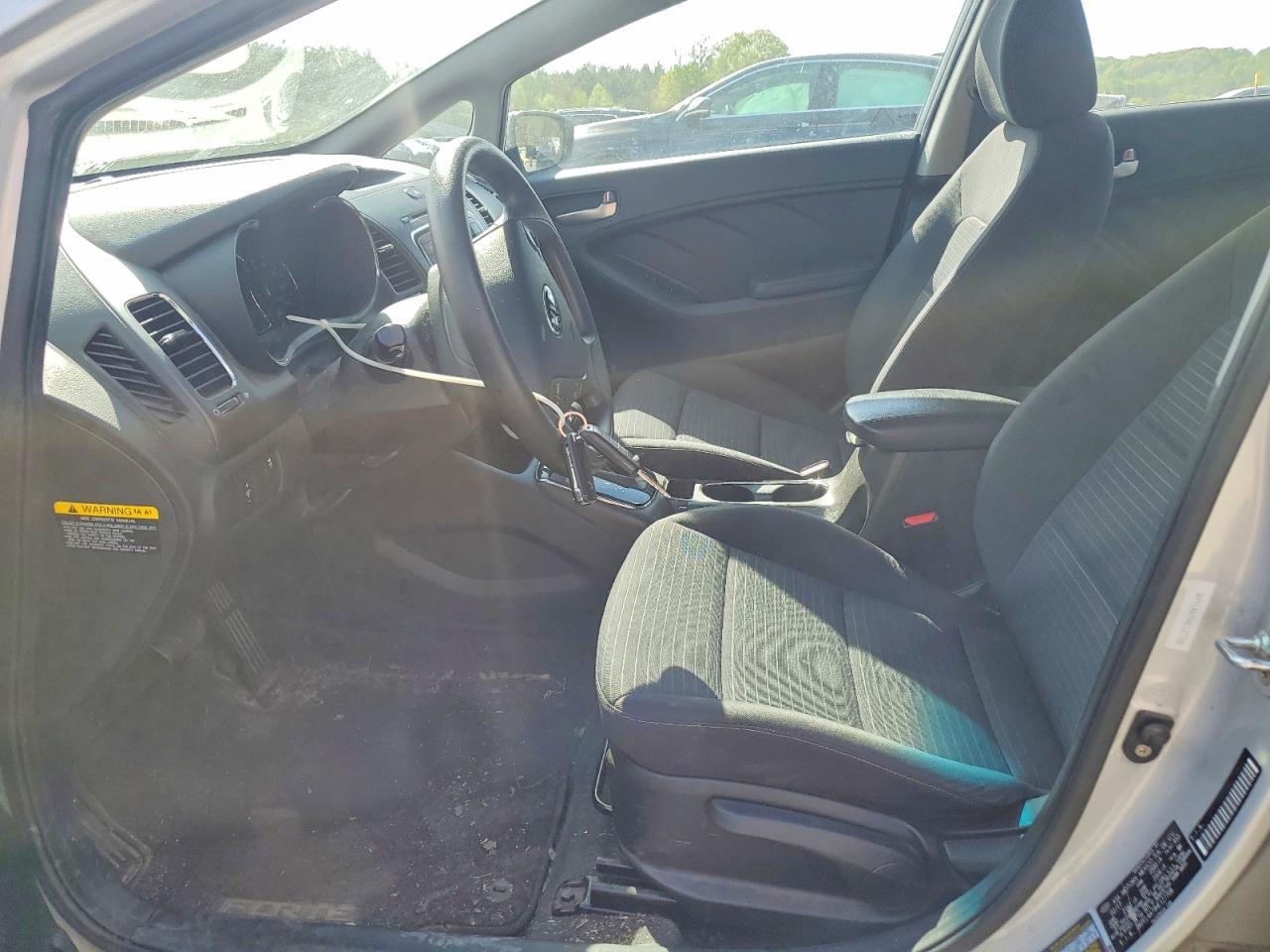 2017 KIA FORTE
