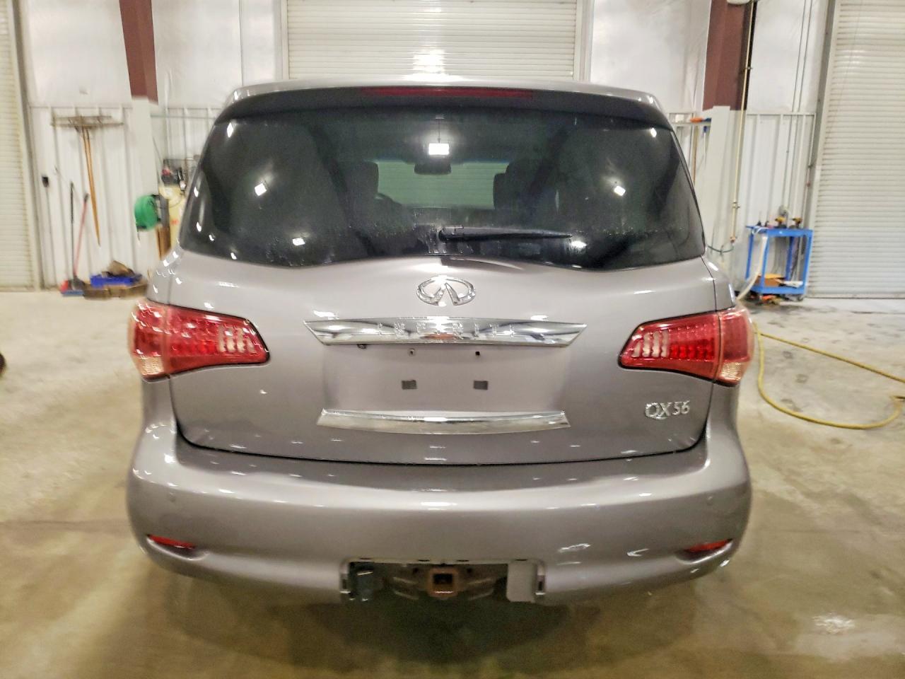 2011 INFINITI QX56