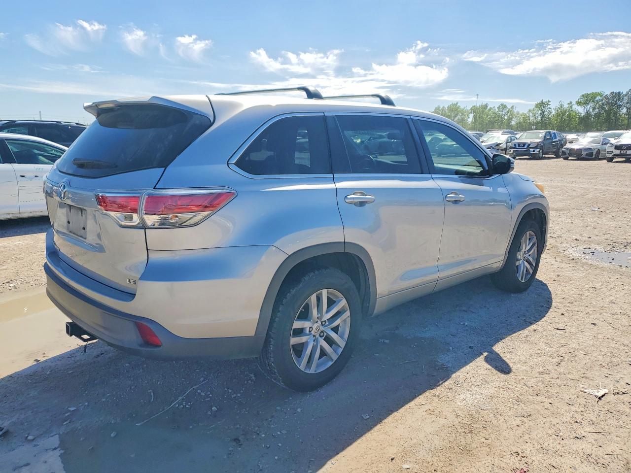 2015 TOYOTA HIGHLANDER