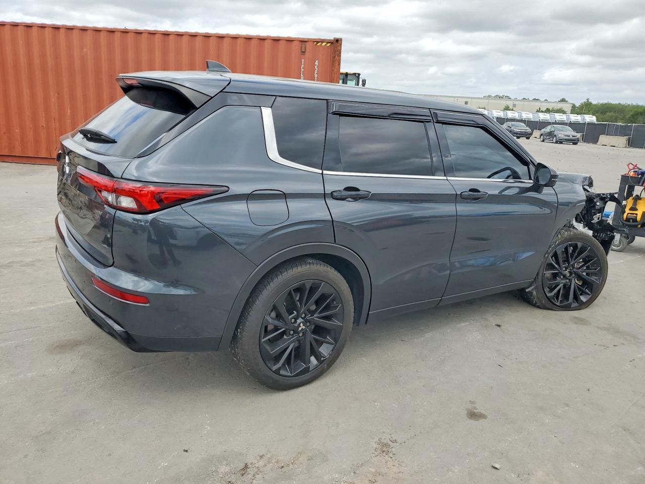 2024 MITSUBISHI outlander