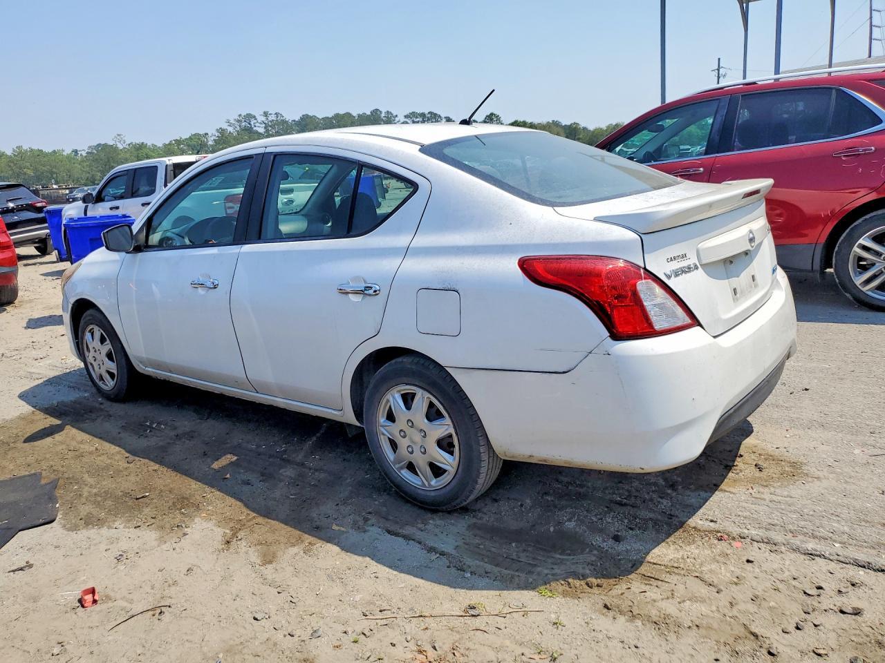 2016 NISSAN VERSA