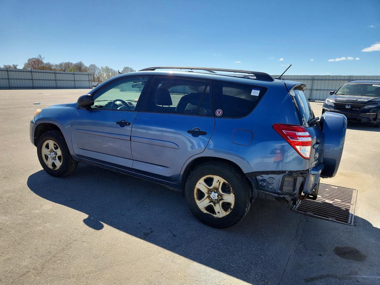 2011 TOYOTA RAV4
