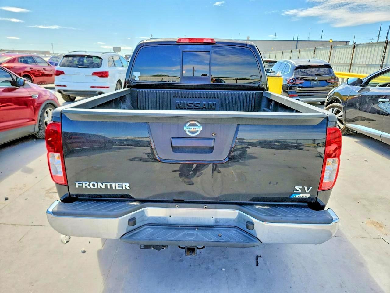 2017 NISSAN Frontier