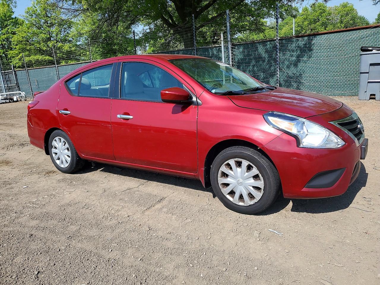 2015 NISSAN VERSA