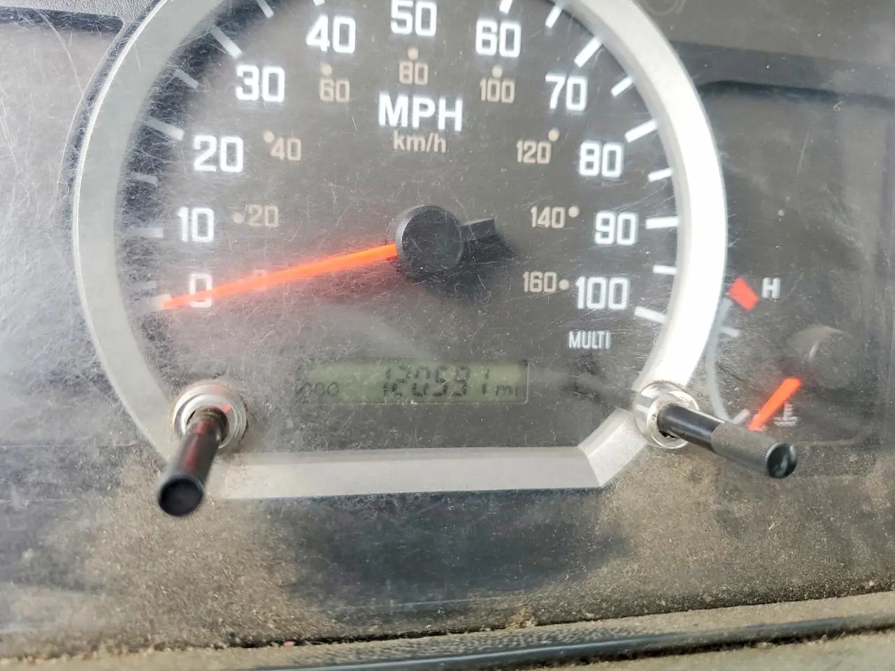 2018 ISUZU NPR