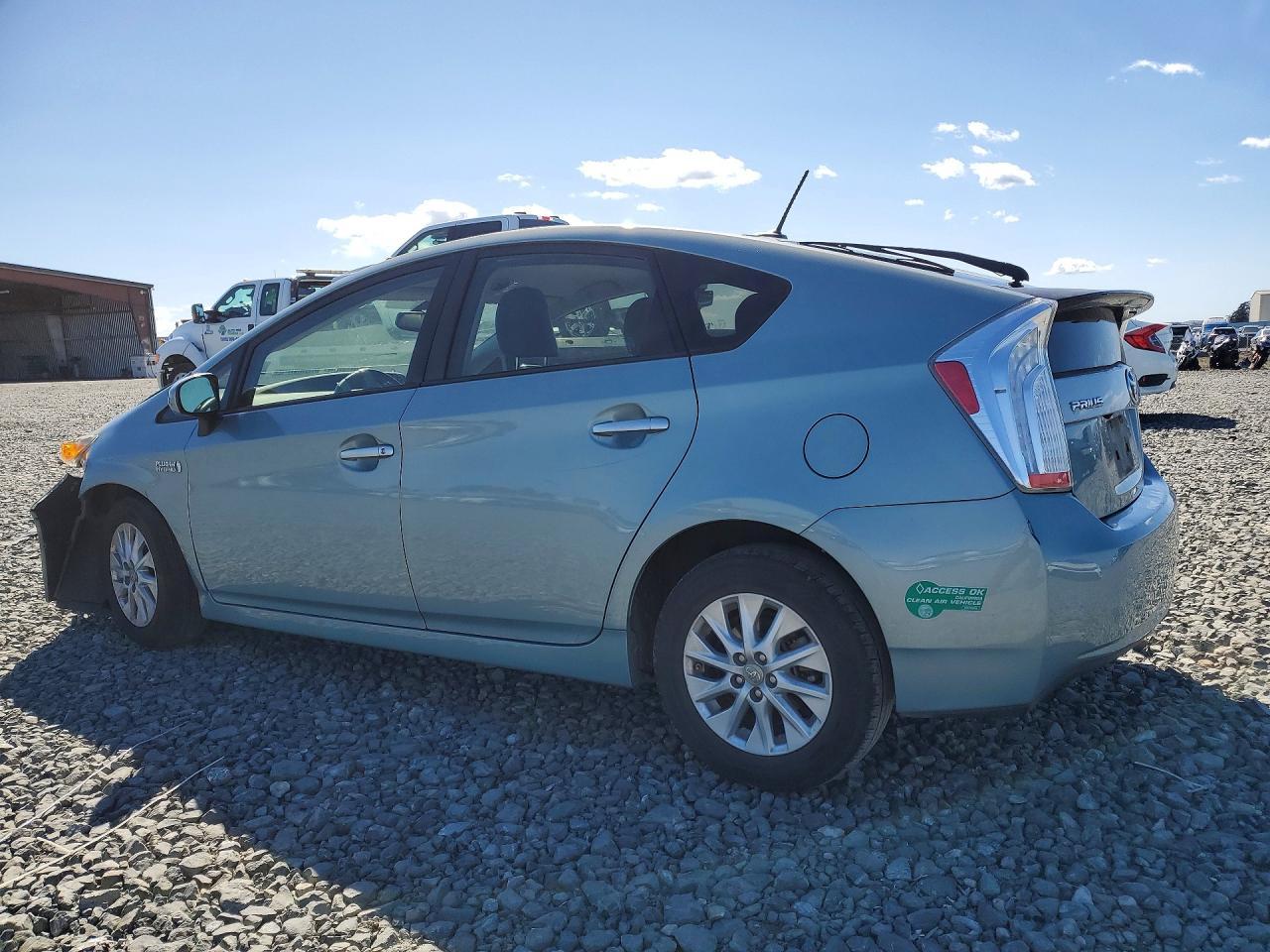 2013 TOYOTA Prius Plug-In
