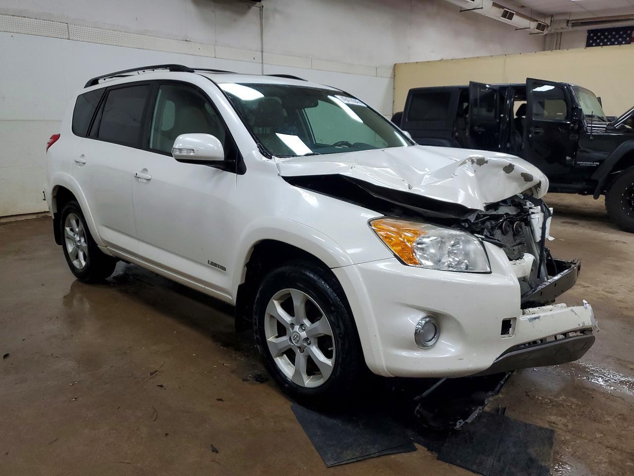 2011 TOYOTA RAV4