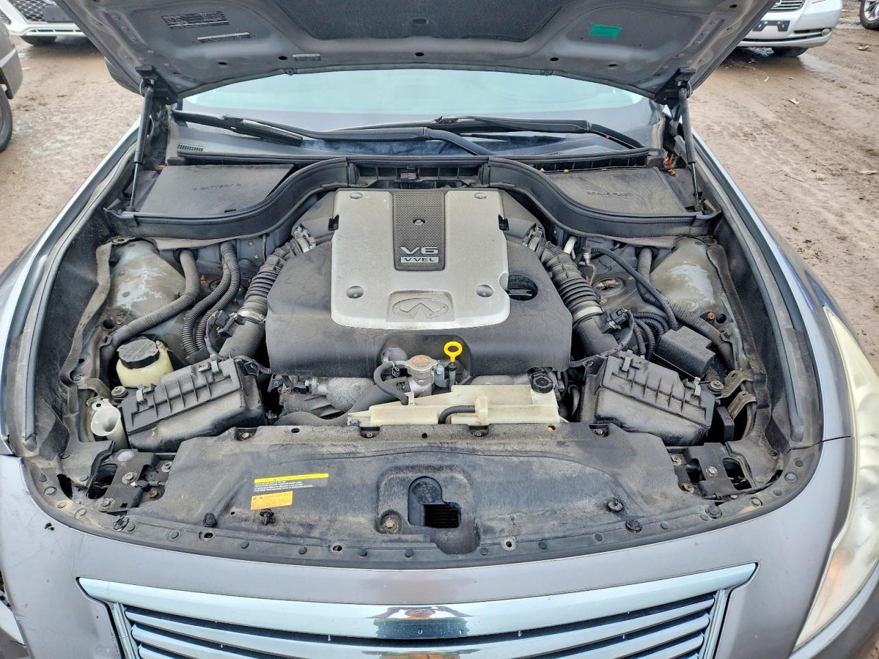 2011 INFINITI G37
