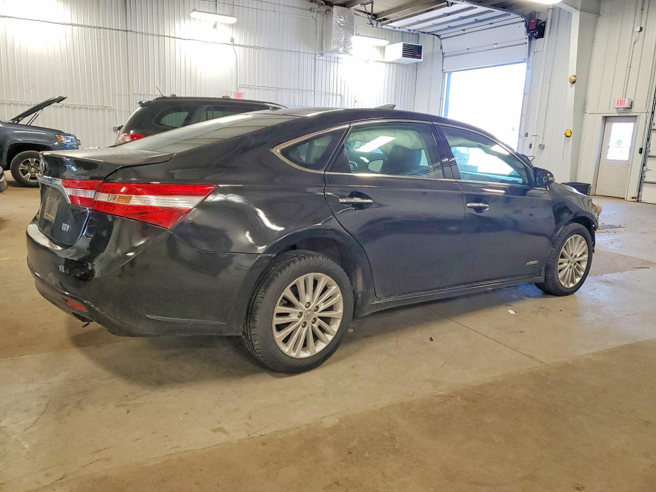 2015 TOYOTA Avalon