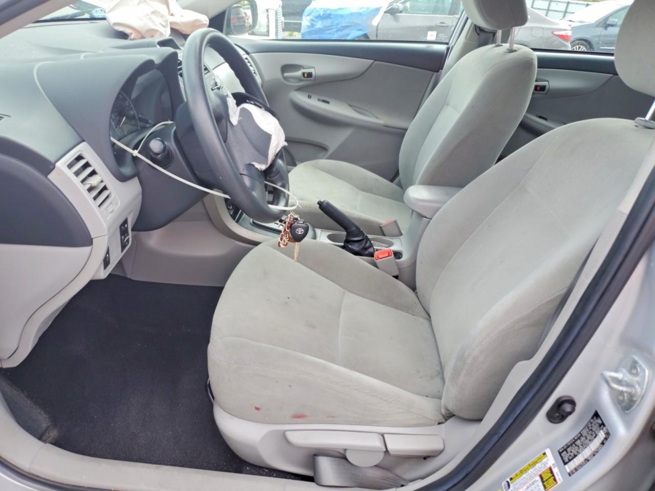 2013 TOYOTA COROLLA