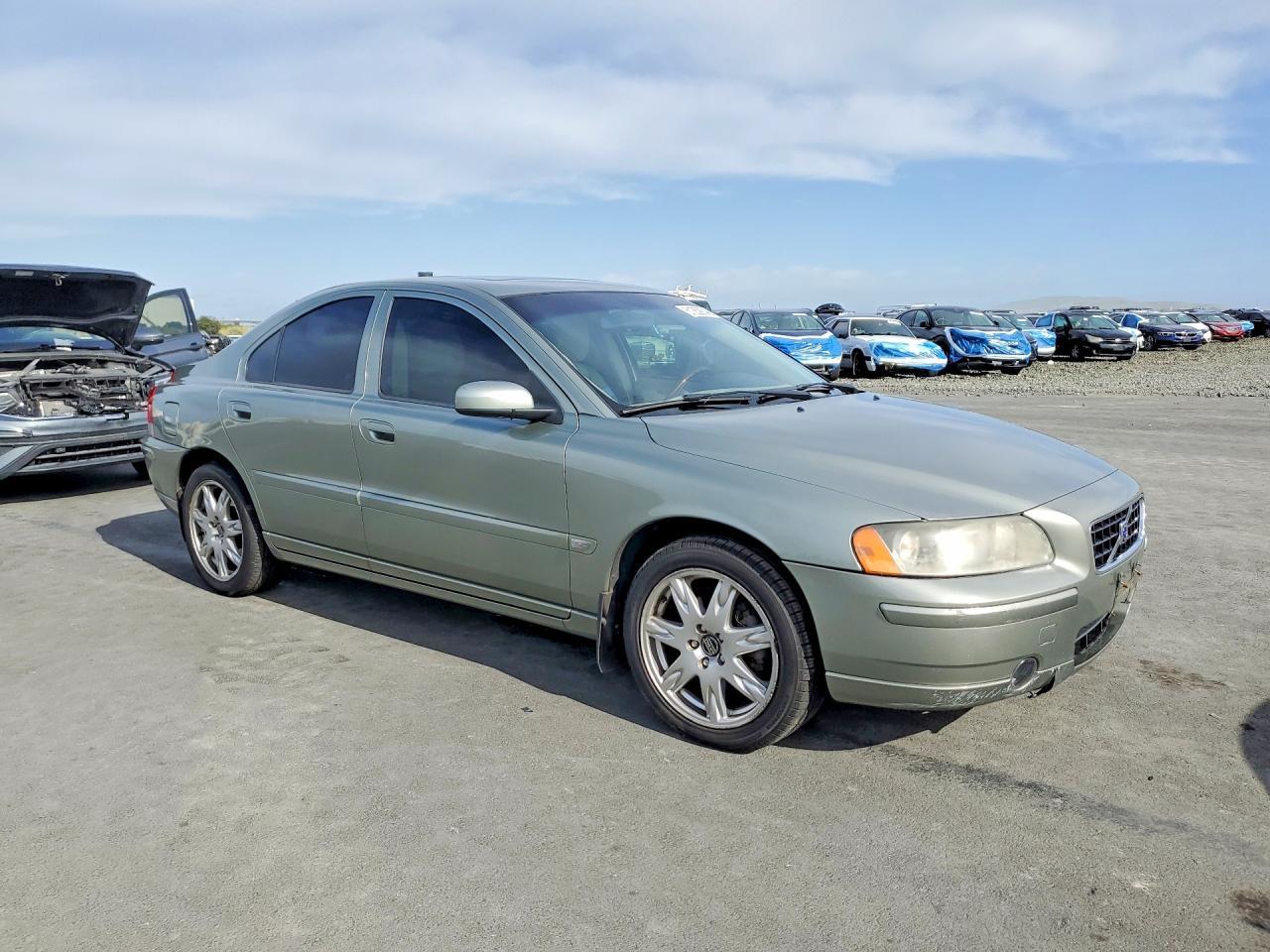 2006 VOLVO S60