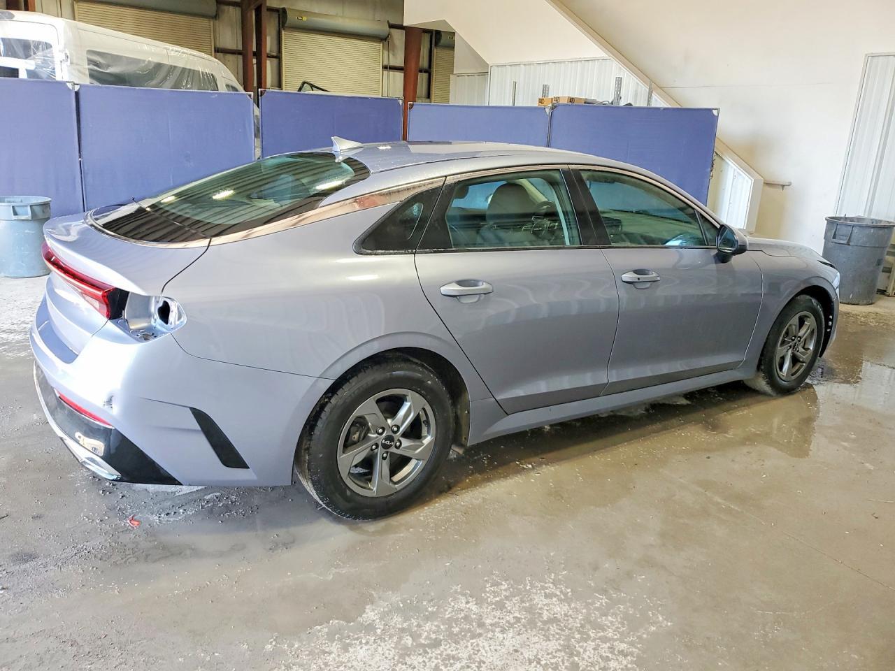2022 KIA K5