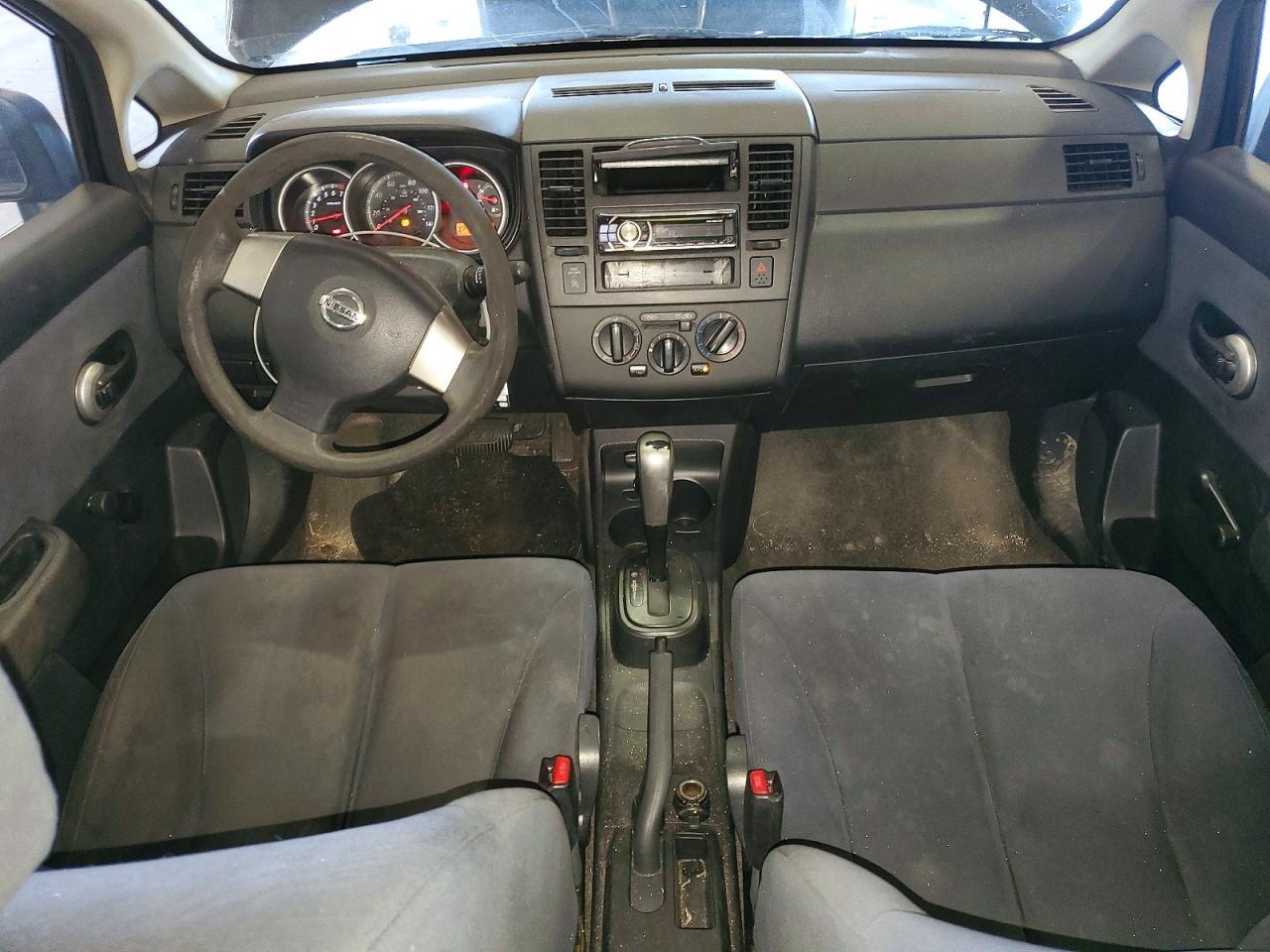2011 NISSAN VERSA