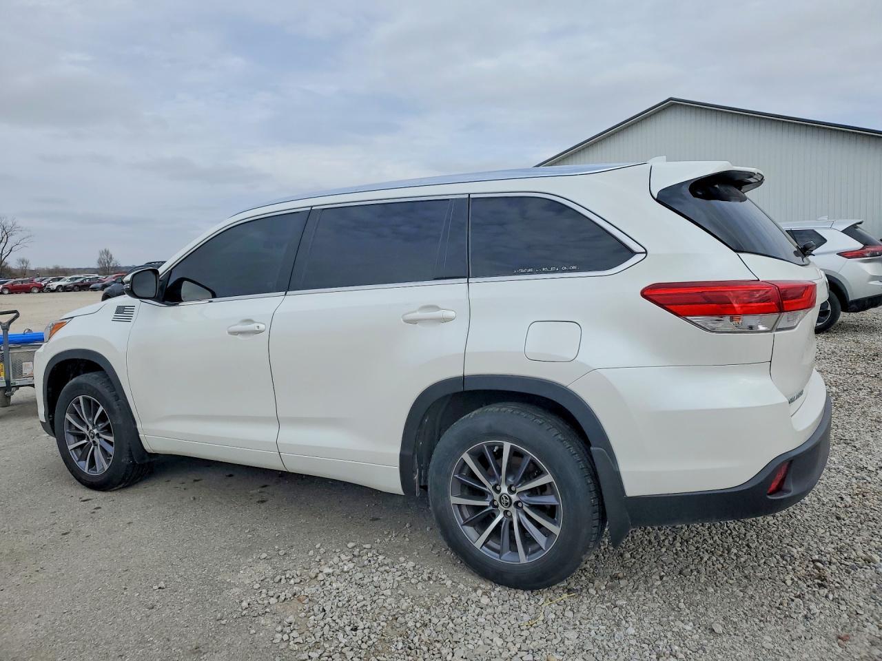 2018 TOYOTA HIGHLANDER