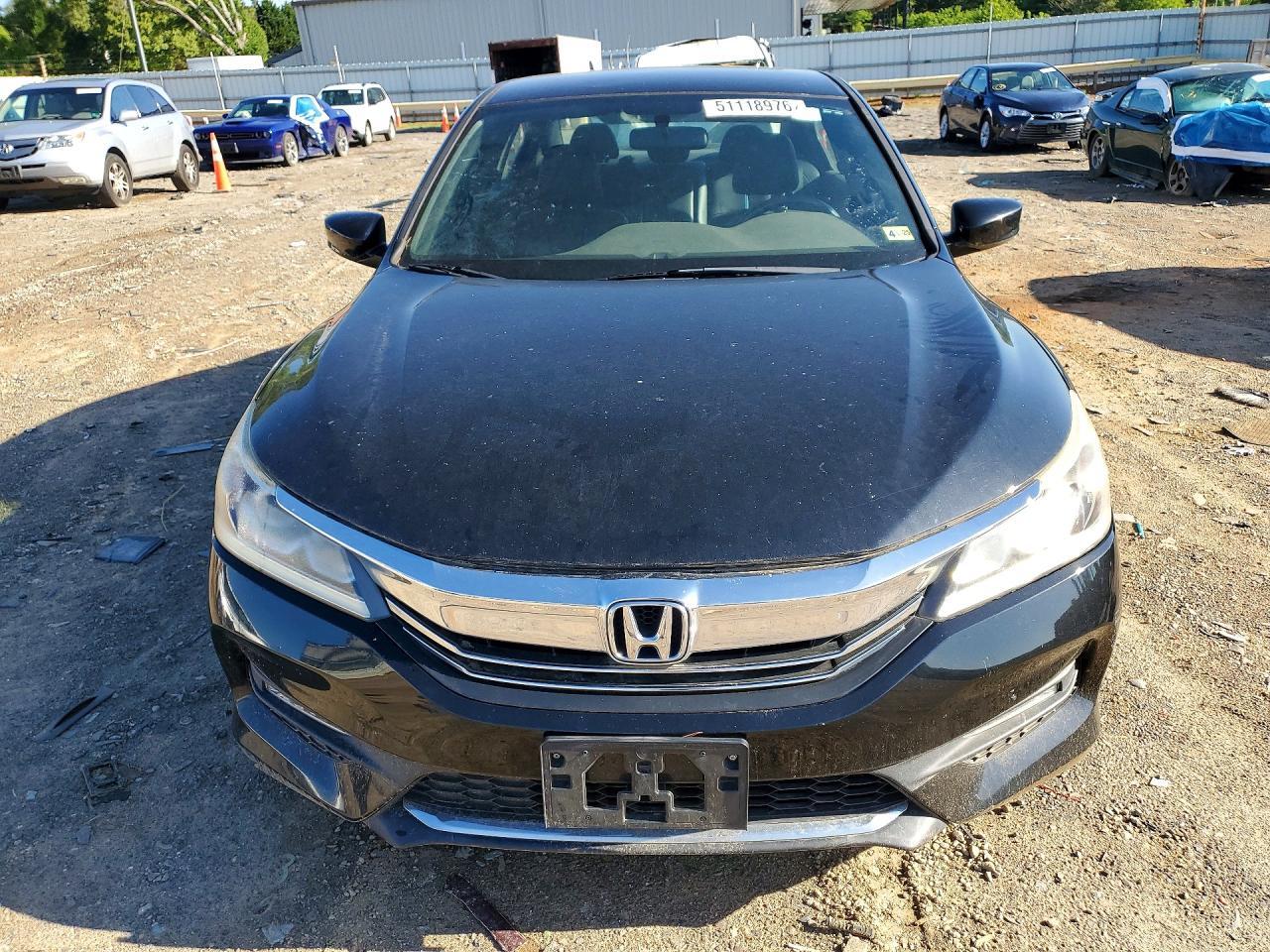 2017 HONDA ACCORD