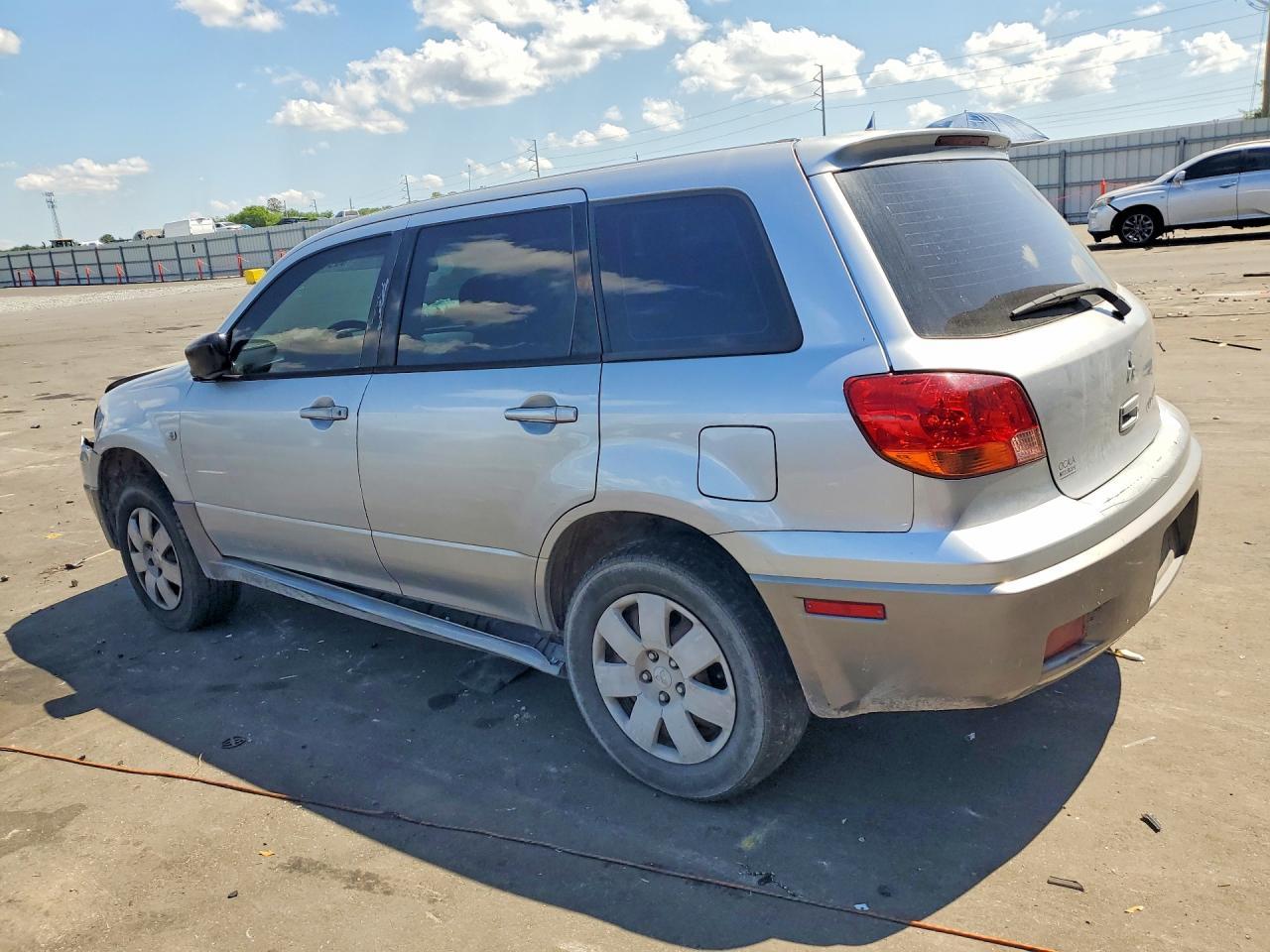 2004 MITSUBISHI outlander