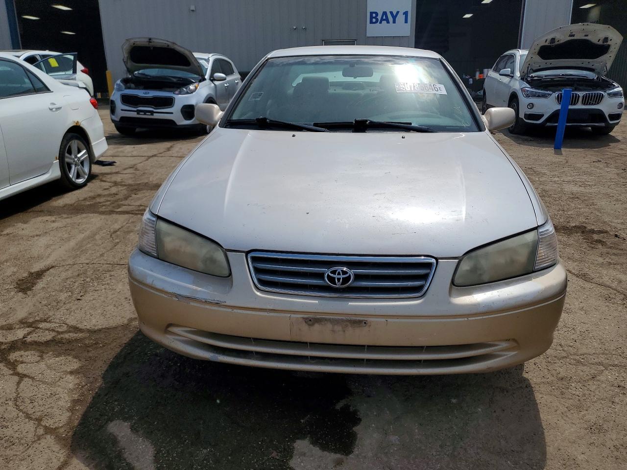2001 TOYOTA CAMRY