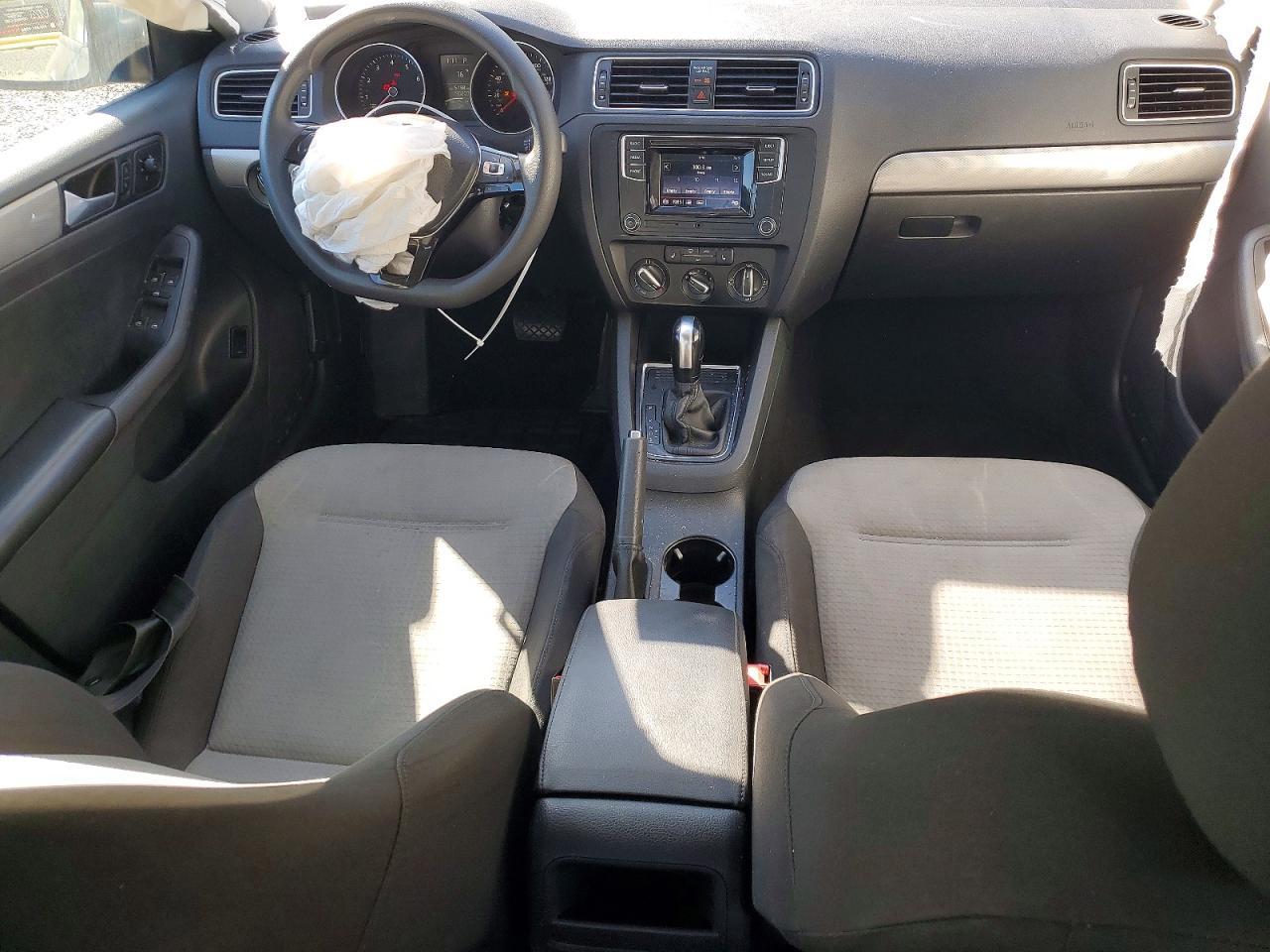 2018 VOLKSWAGEN JETTA